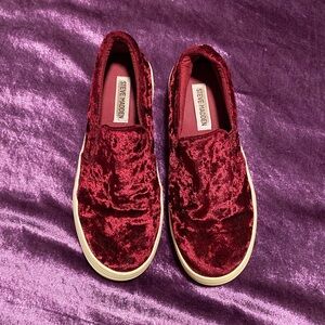 Steve Madden Velvet Sneakers